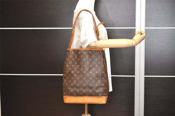 Authentic Louis Vuitton Monogram Noe Shoulder Drawstring Bag M42224 LV 7335J
