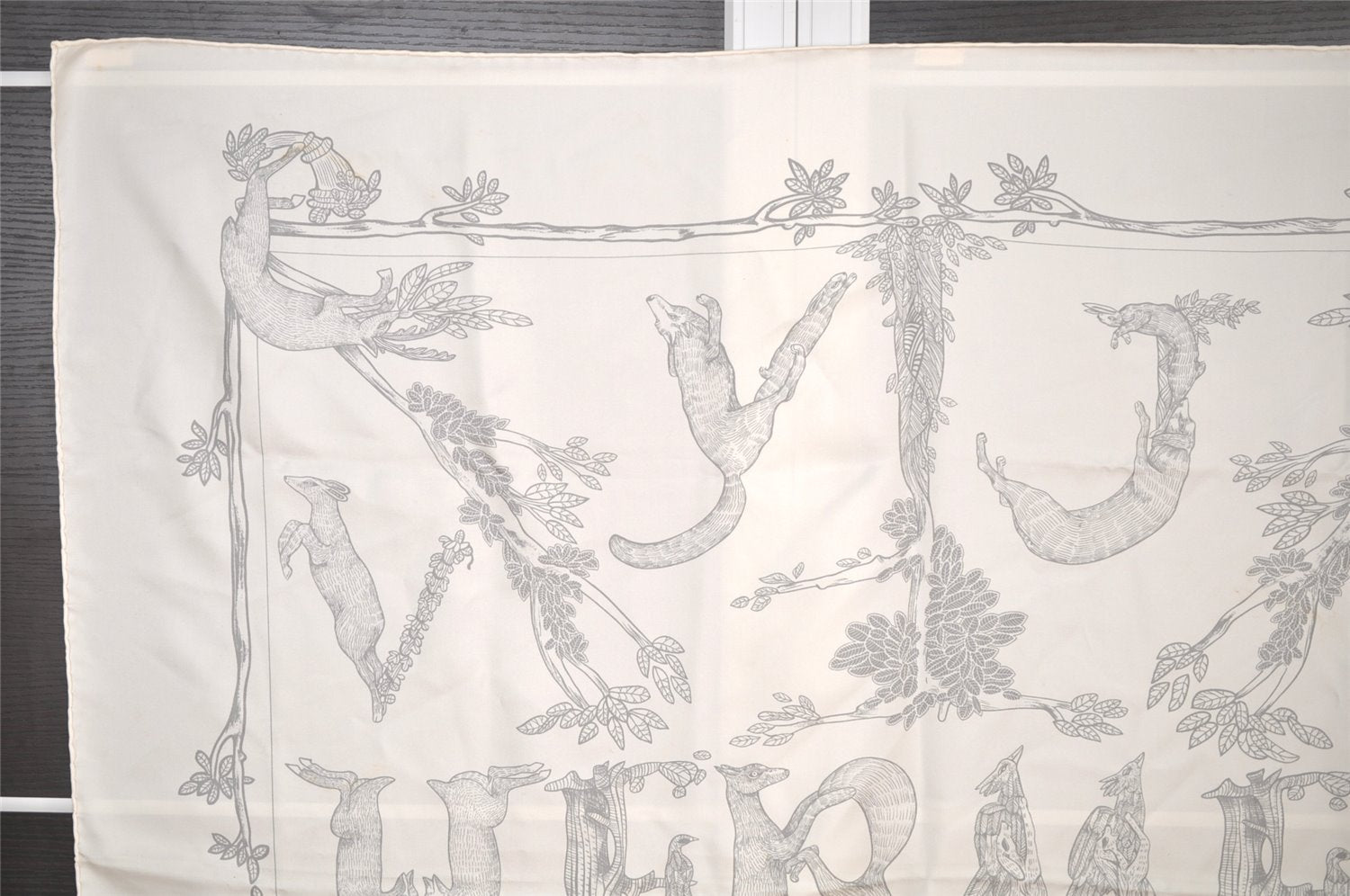 Authentic HERMES Carre 90 Scarf 