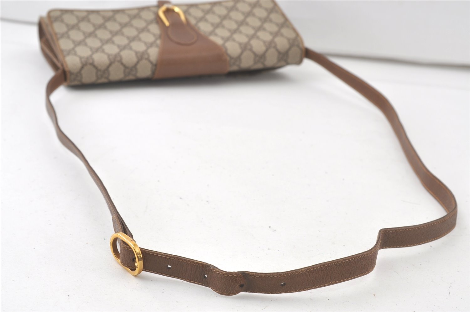 Authentic GUCCI Shoulder Cross Body Bag Purse GG PVC Leather Brown 7342K