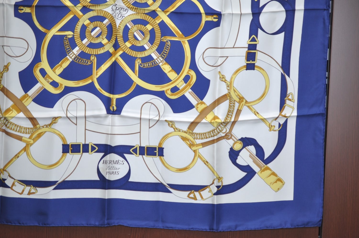 Authentic HERMES Carre 90 Scarf 