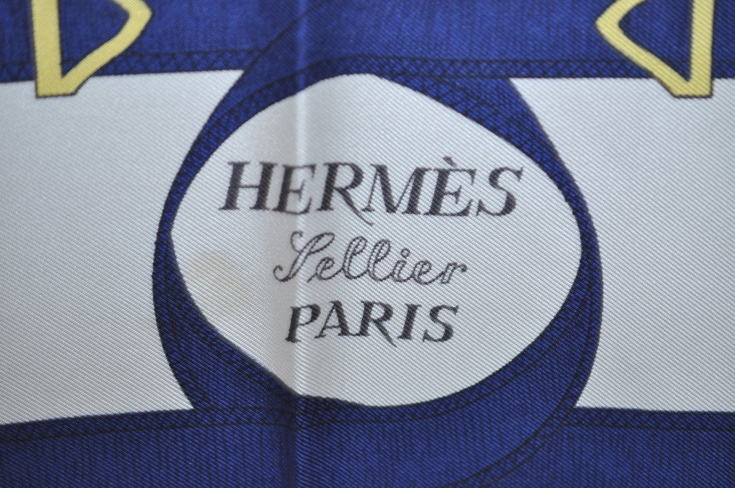 Authentic HERMES Carre 90 Scarf 