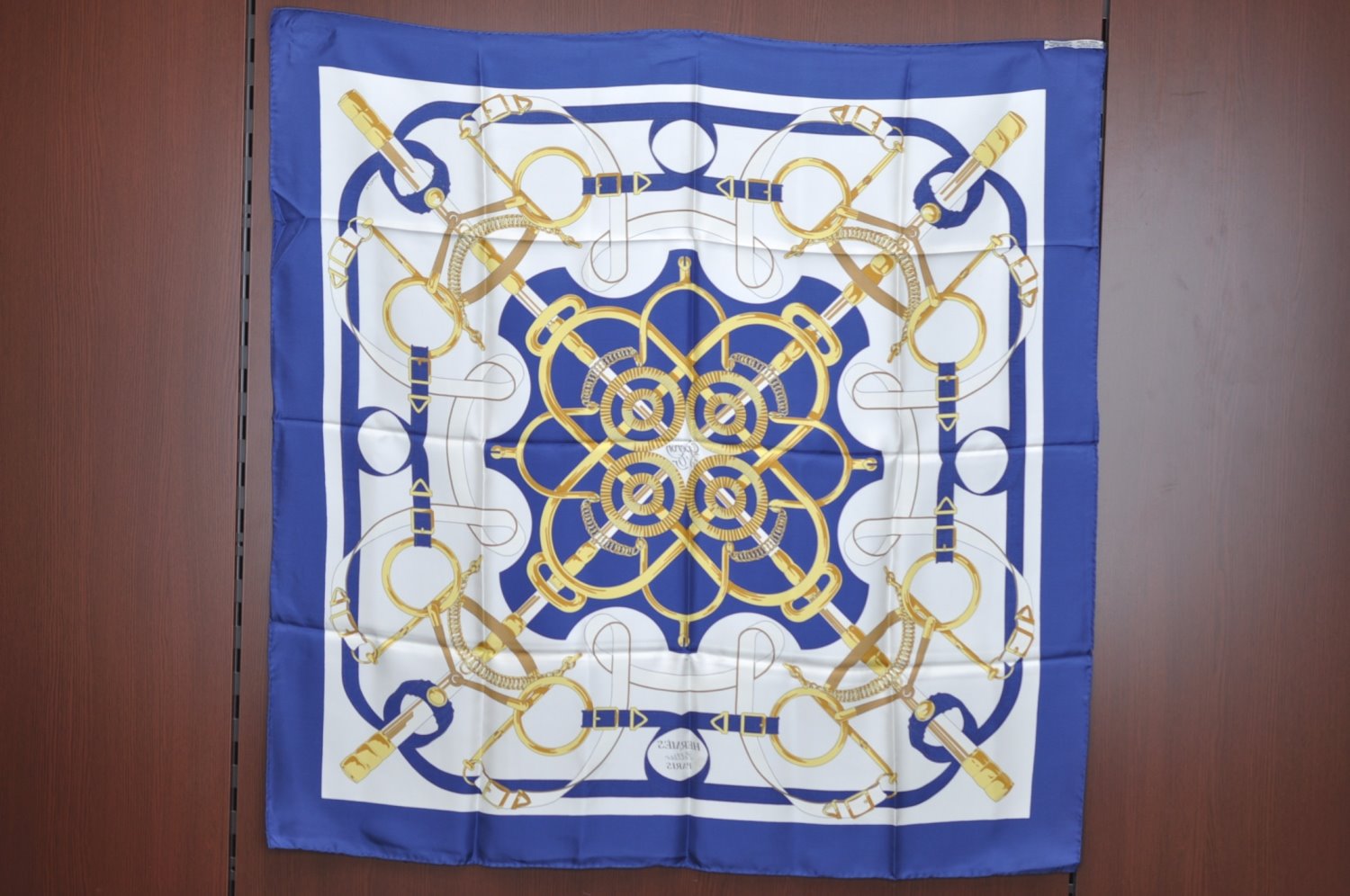 Authentic HERMES Carre 90 Scarf 