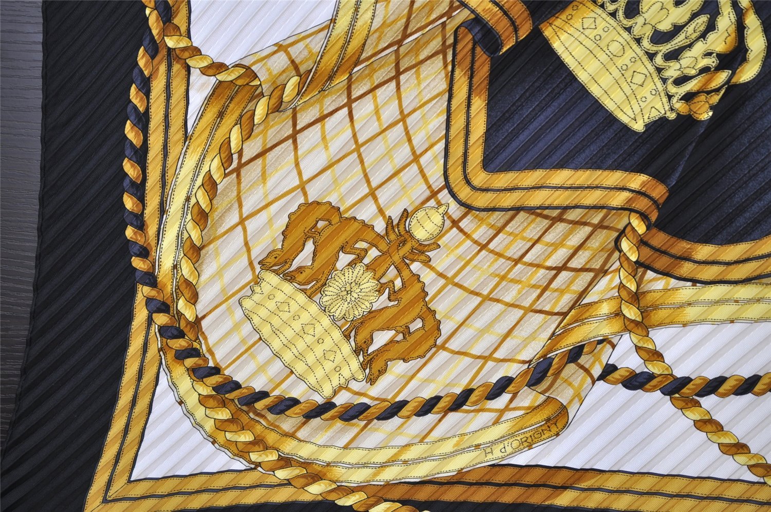 Authentic HERMES Pleats Scarf 