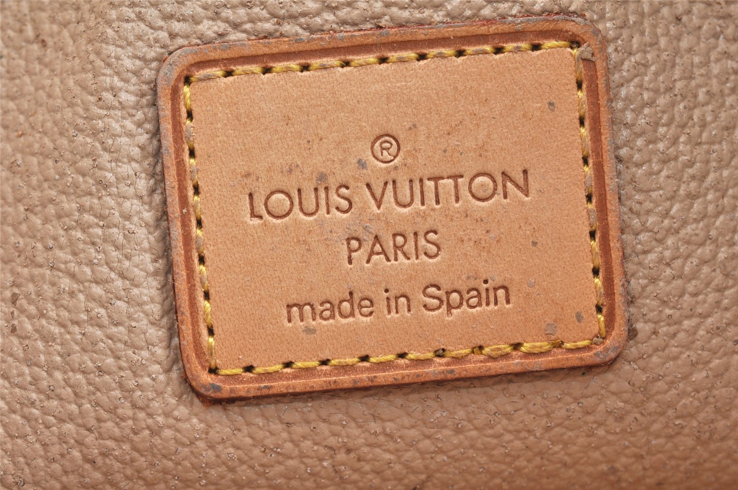 Authentic Louis Vuitton Monogram Pochette Cosmetic Pouch M47515 LV Junk 7349K