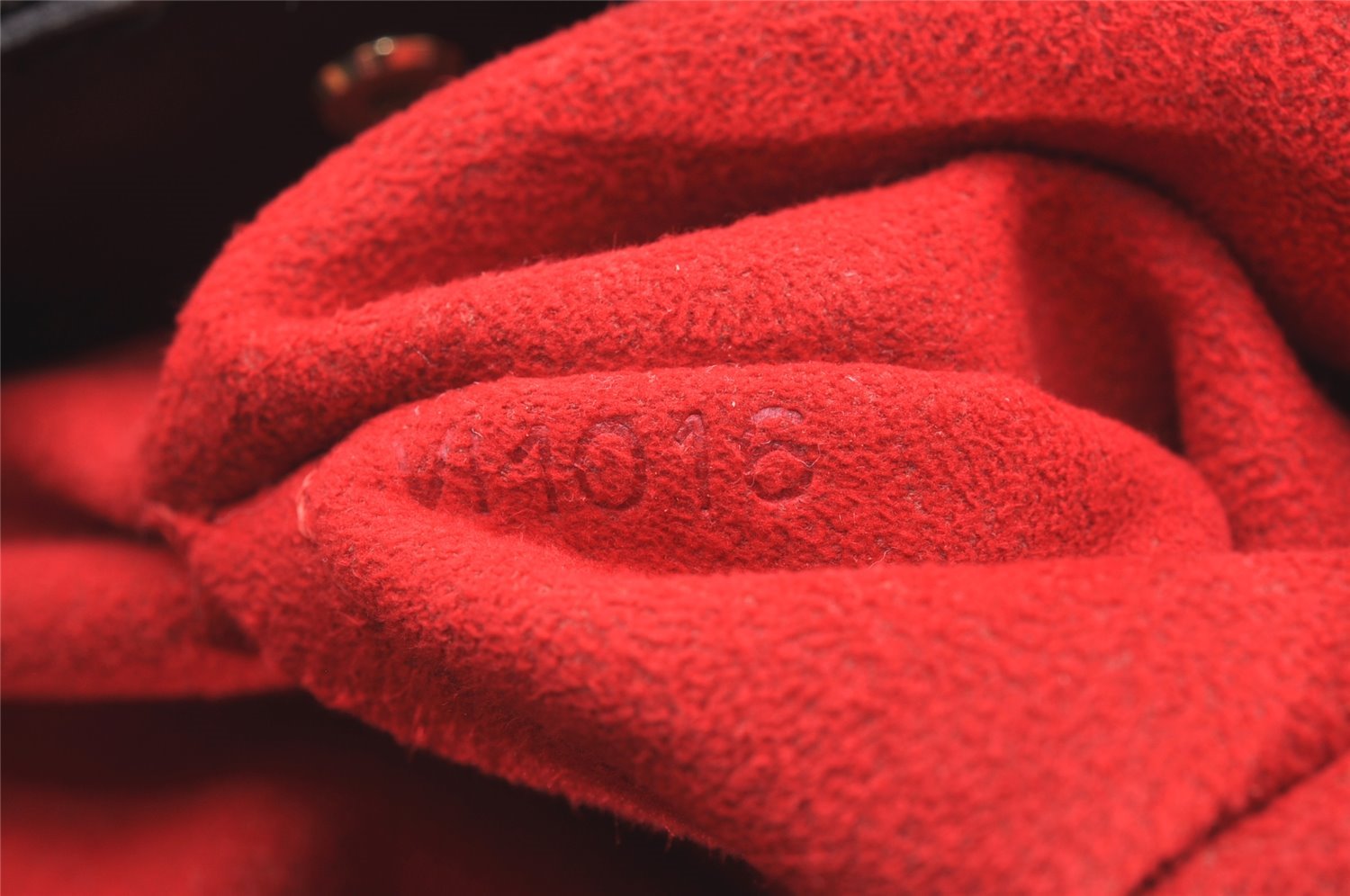 Authentic Louis Vuitton Damier Knightbridge Shoulder Hand Bag N51201 LV 7350I