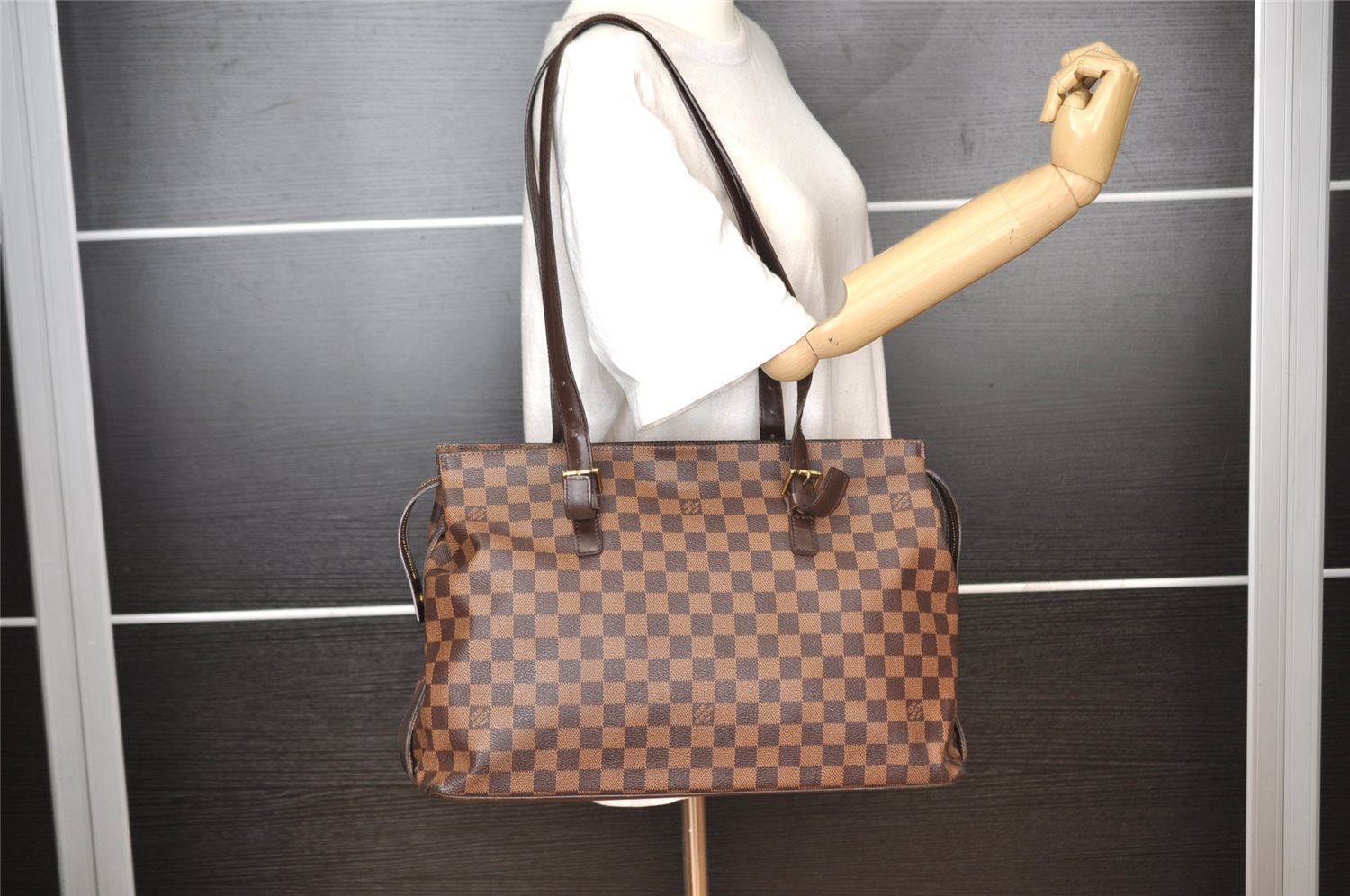 Authentic Louis Vuitton Damier Chelsea Shoulder Tote Bag N51119 LV 7371I