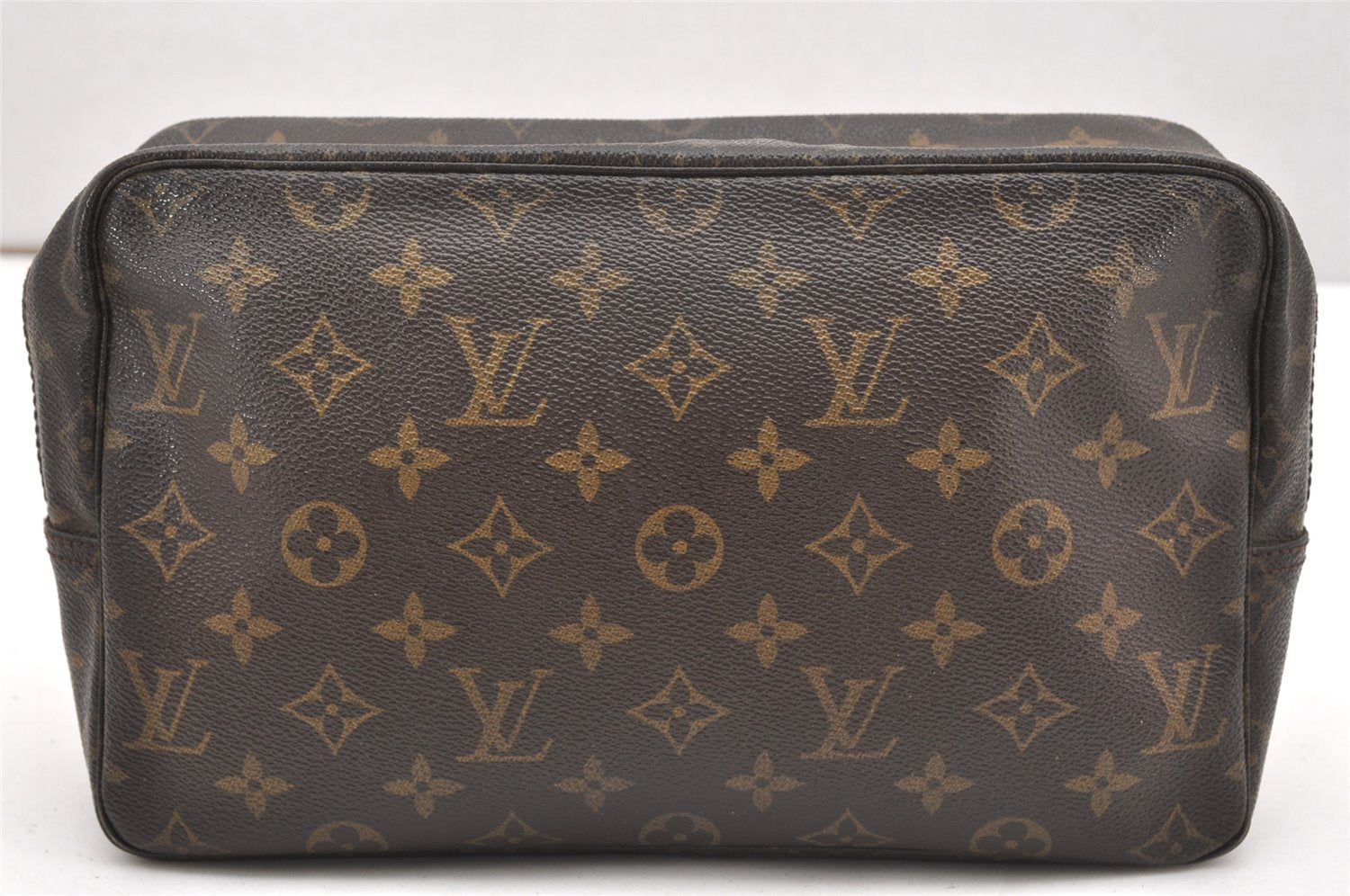 Auth Louis Vuitton Monogram Trousse Toilette 28 Clutch Hand Bag LV Junk 7373K