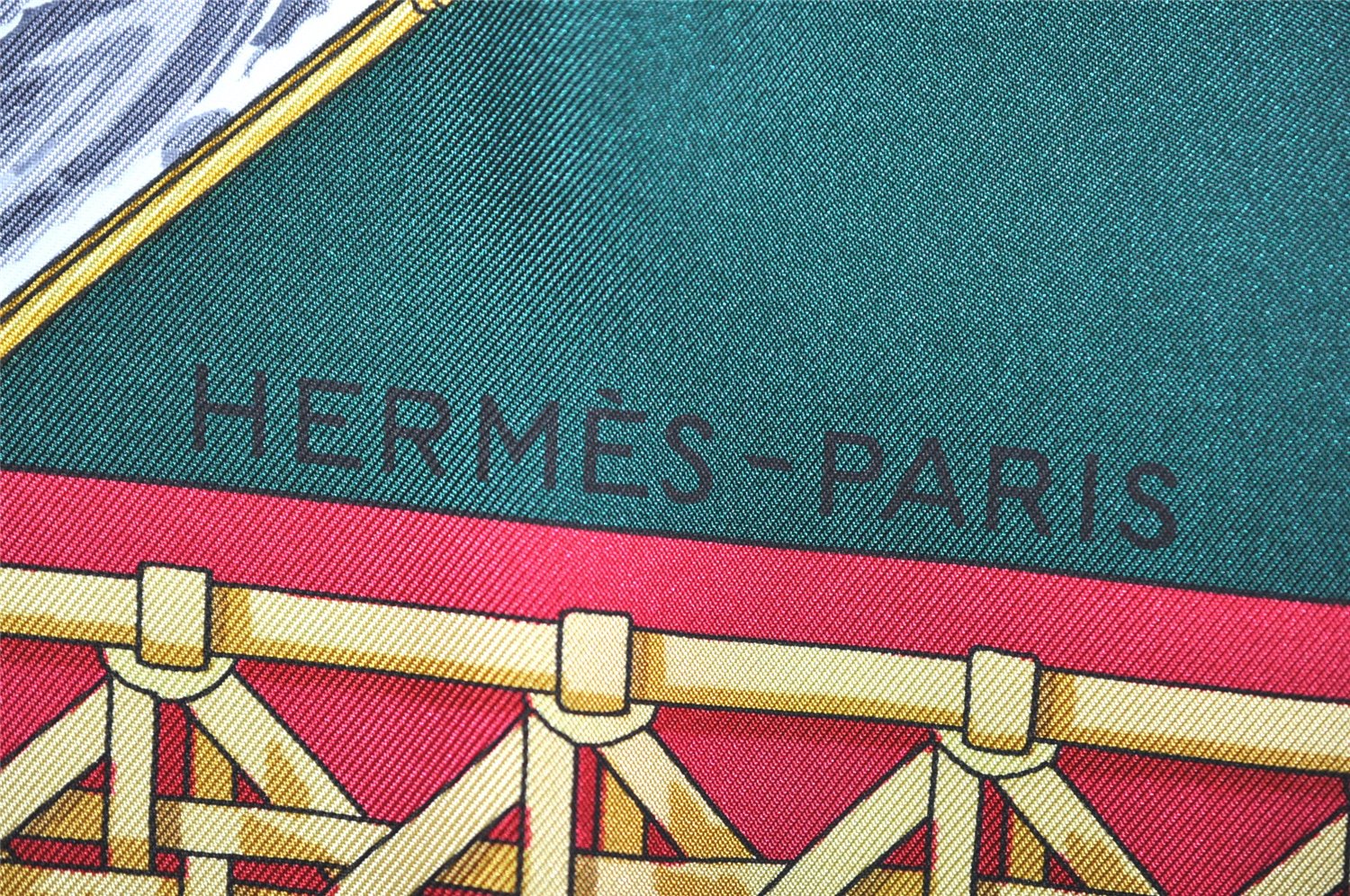 Authentic HERMES Carre 90 Scarf 