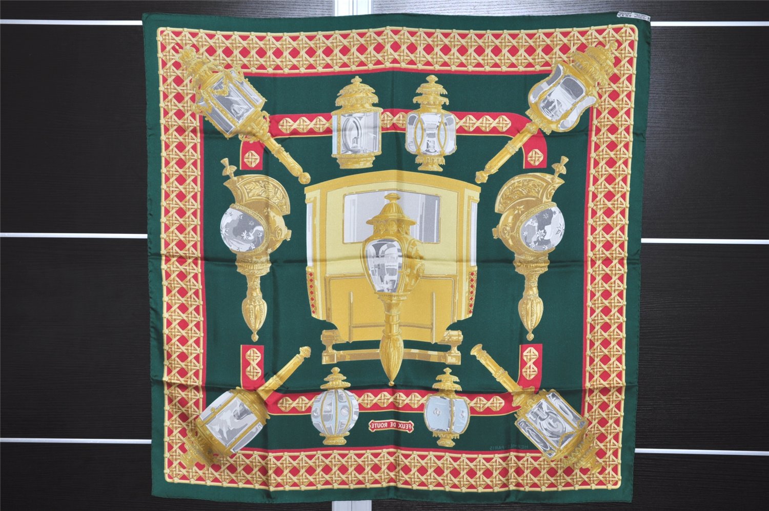 Authentic HERMES Carre 90 Scarf 