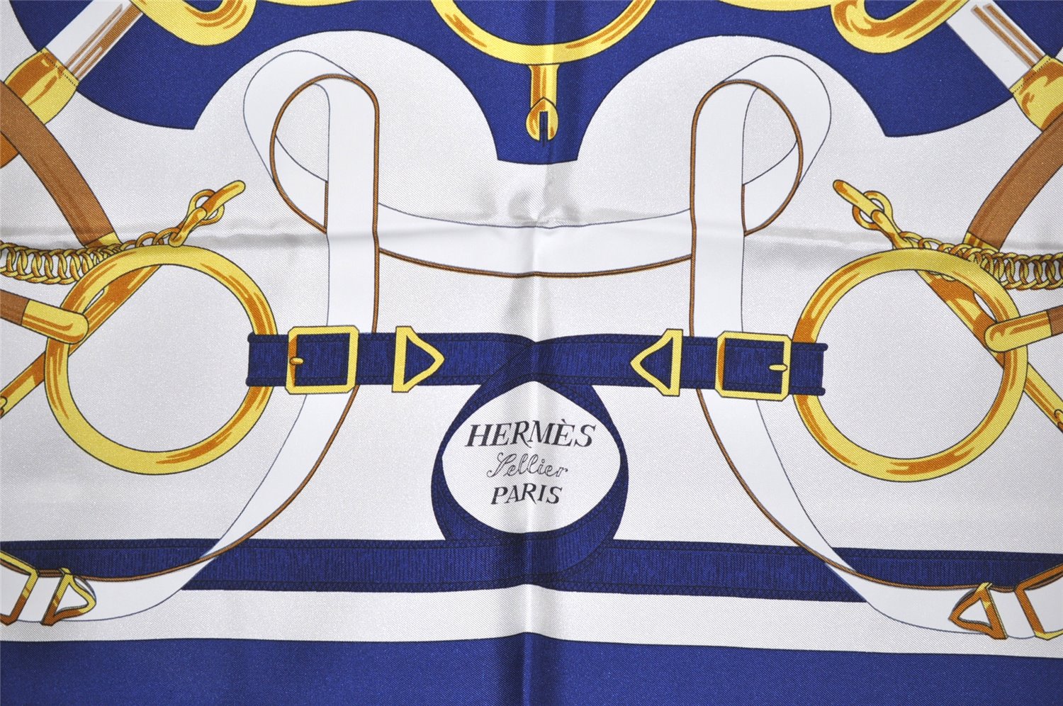 Authentic HERMES Carre 90 Scarf 