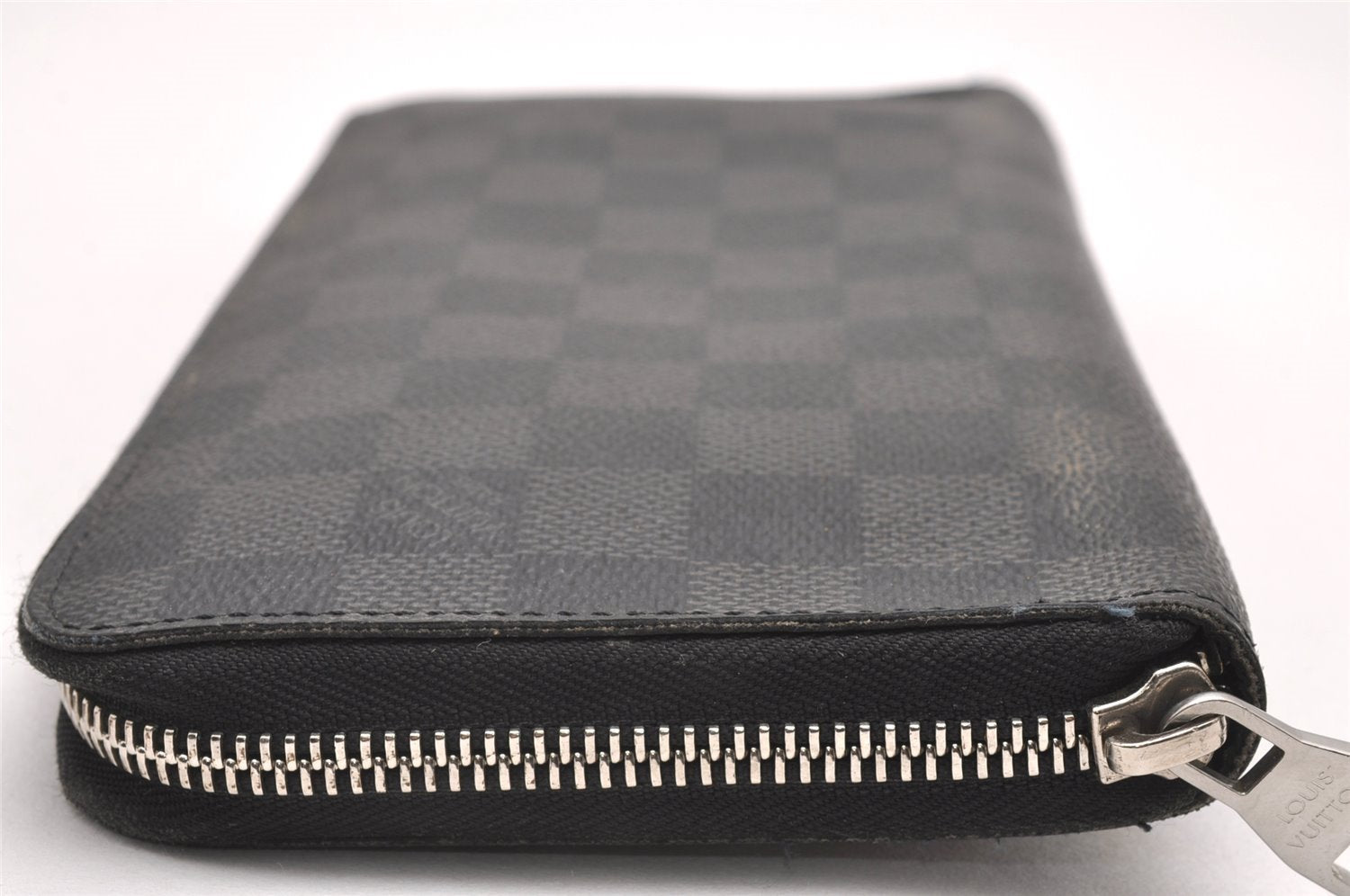 Authentic Louis Vuitton Damier Graphite Zippy Organizer Wallet N63077 LV 7382I