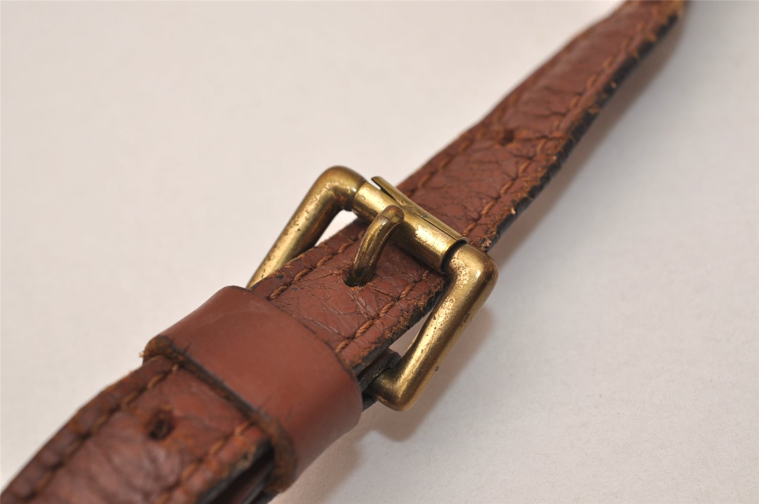 Authentic Louis Vuitton Leather Shoulder Strap Brown 40.6-47.6