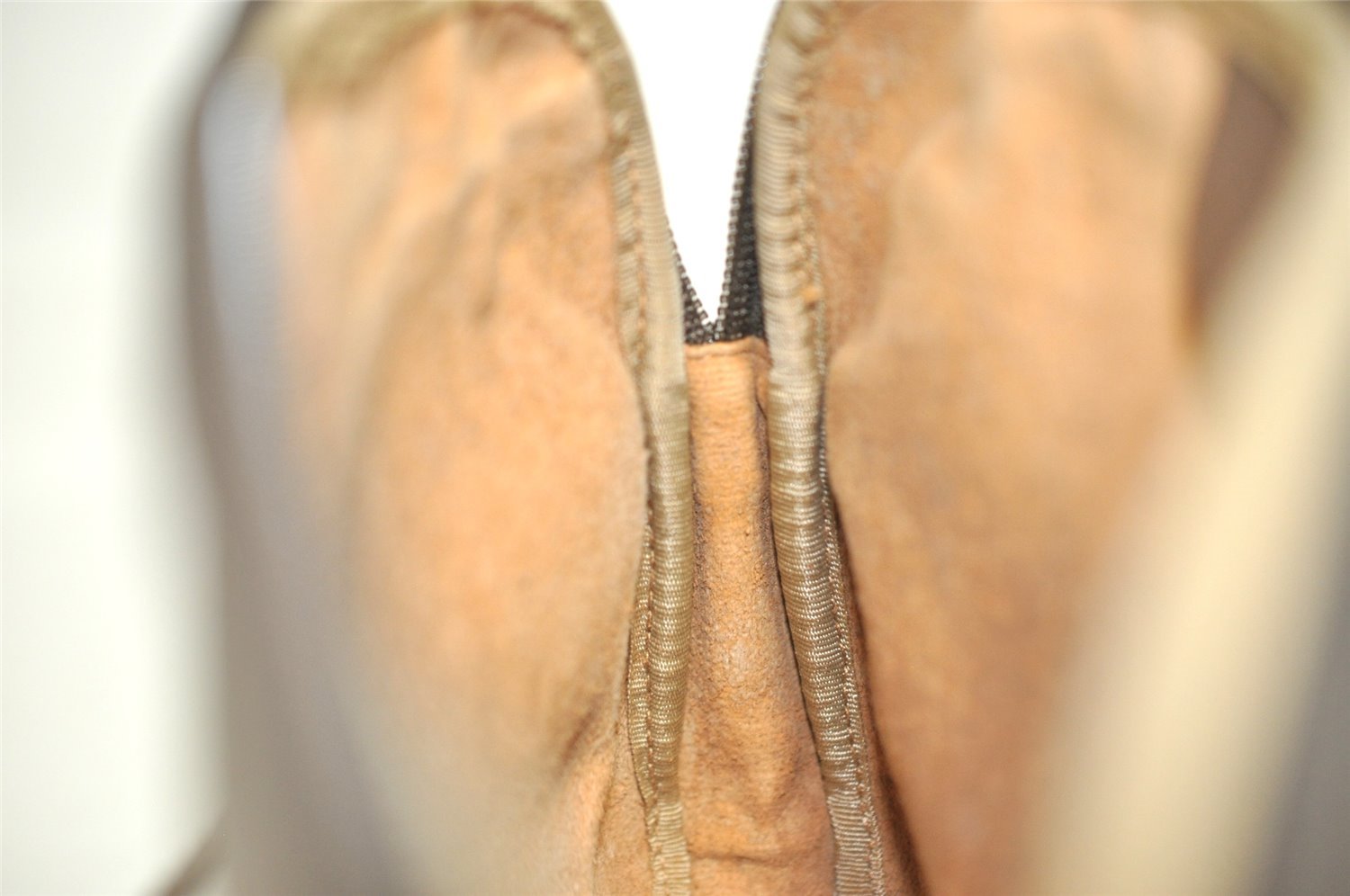 Authentic GUCCI Shoulder Cross Body Bag Purse GG PVC Leather Brown Junk 7390I