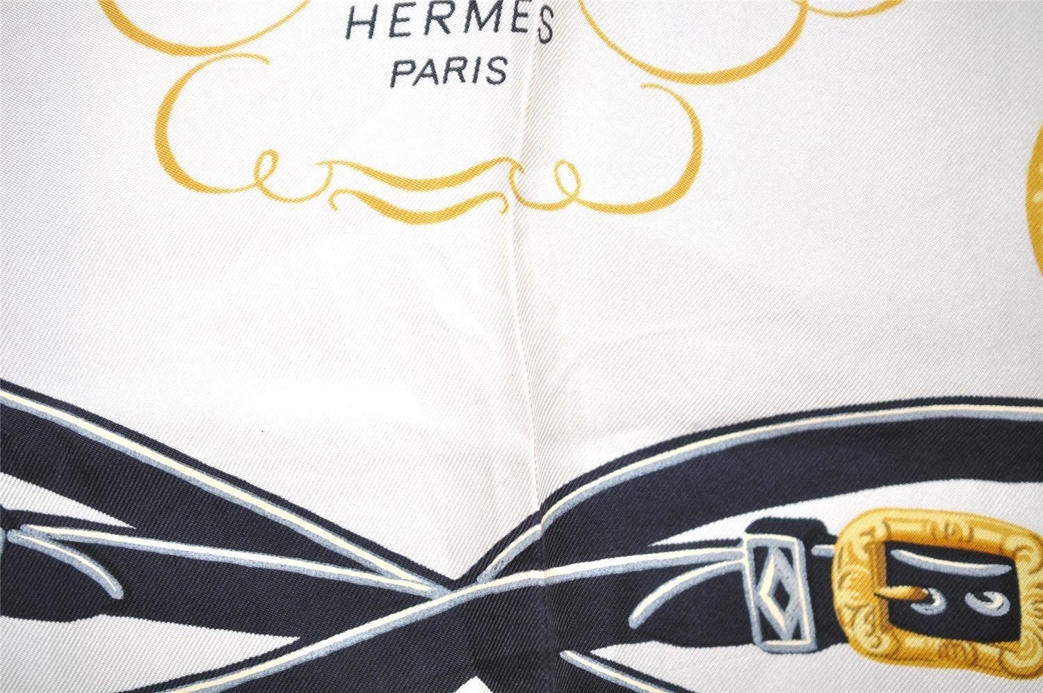 Authentic HERMES Carre 90 Scarf 