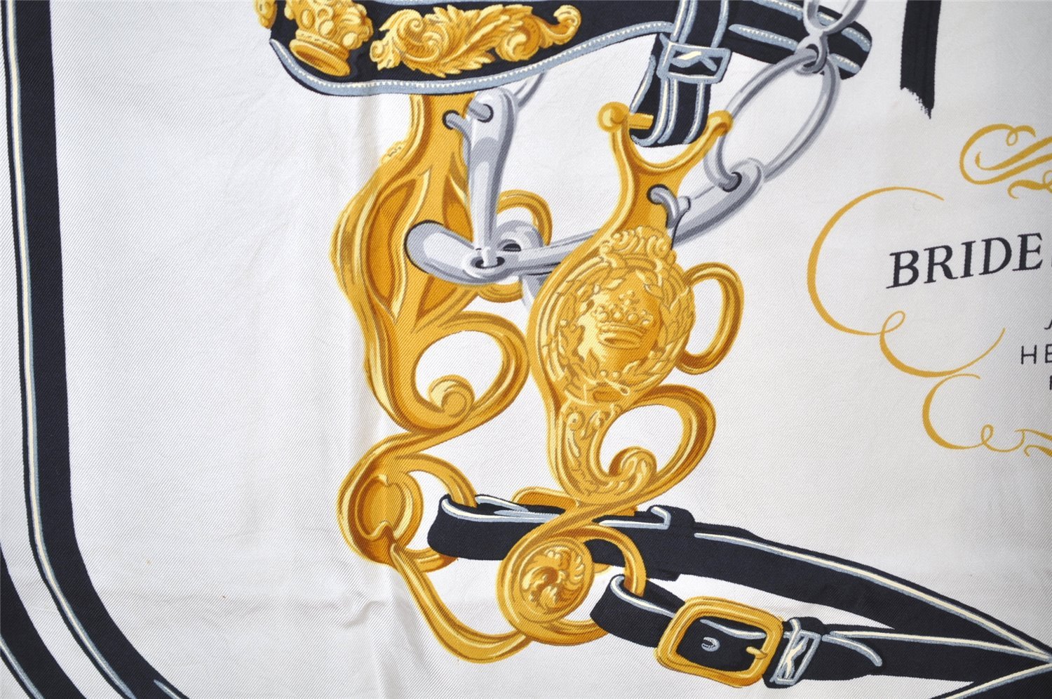 Authentic HERMES Carre 90 Scarf 