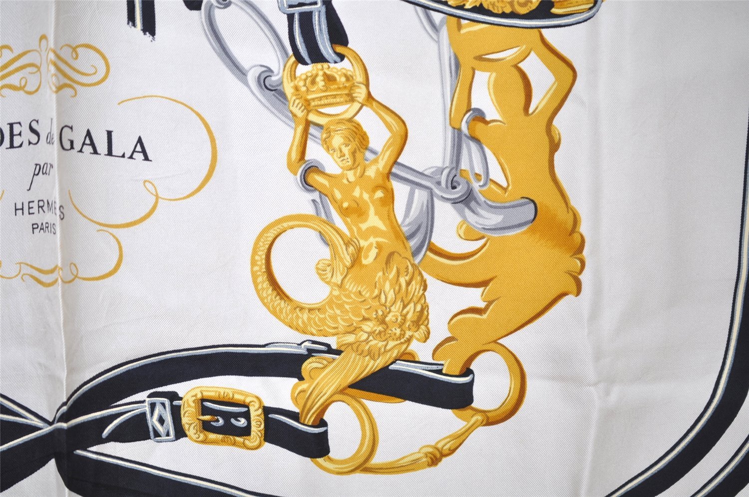 Authentic HERMES Carre 90 Scarf 