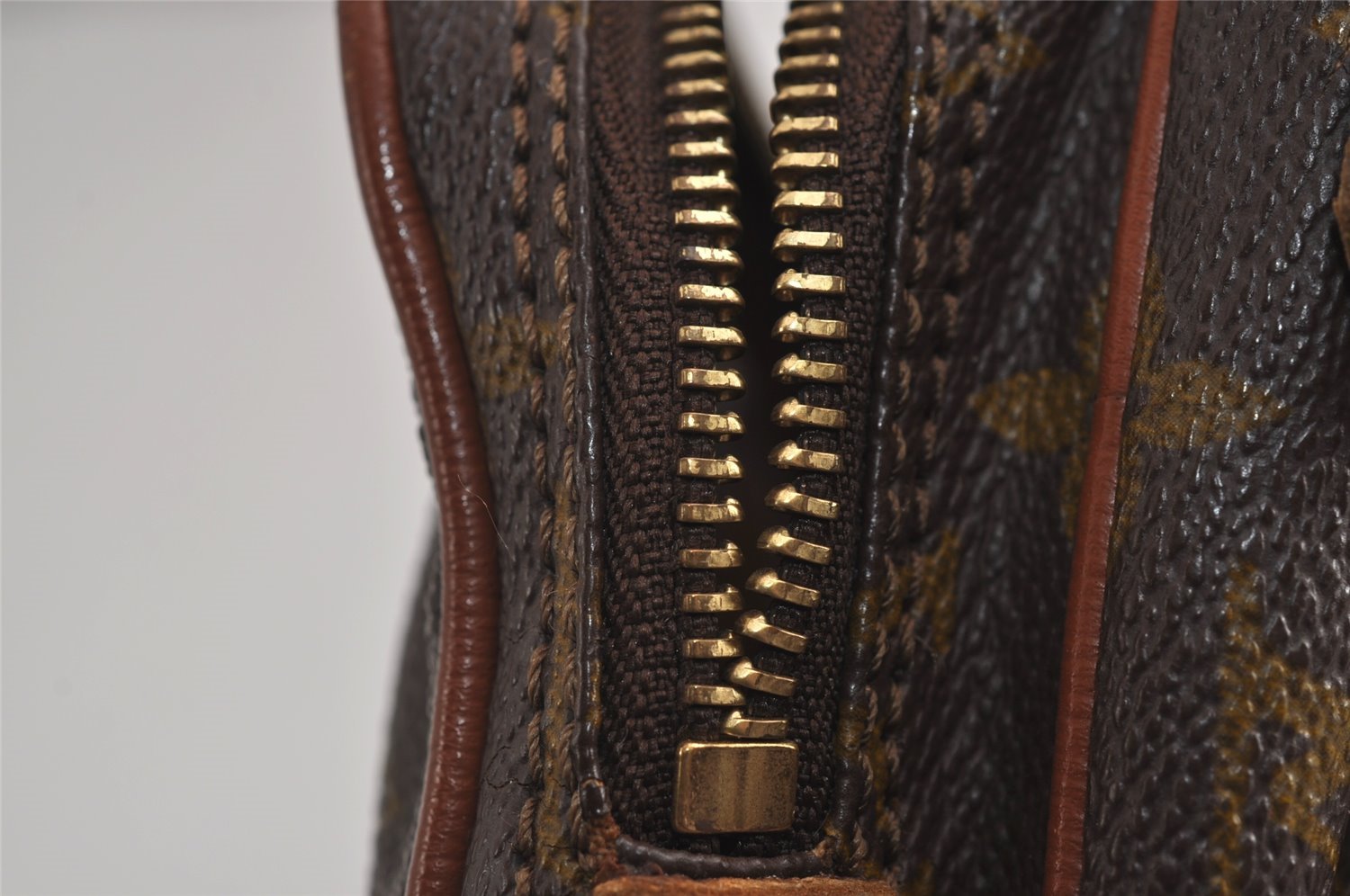 Authentic Louis Vuitton Monogram Amazone Shoulder Cross Bag Old Model Junk 7397J