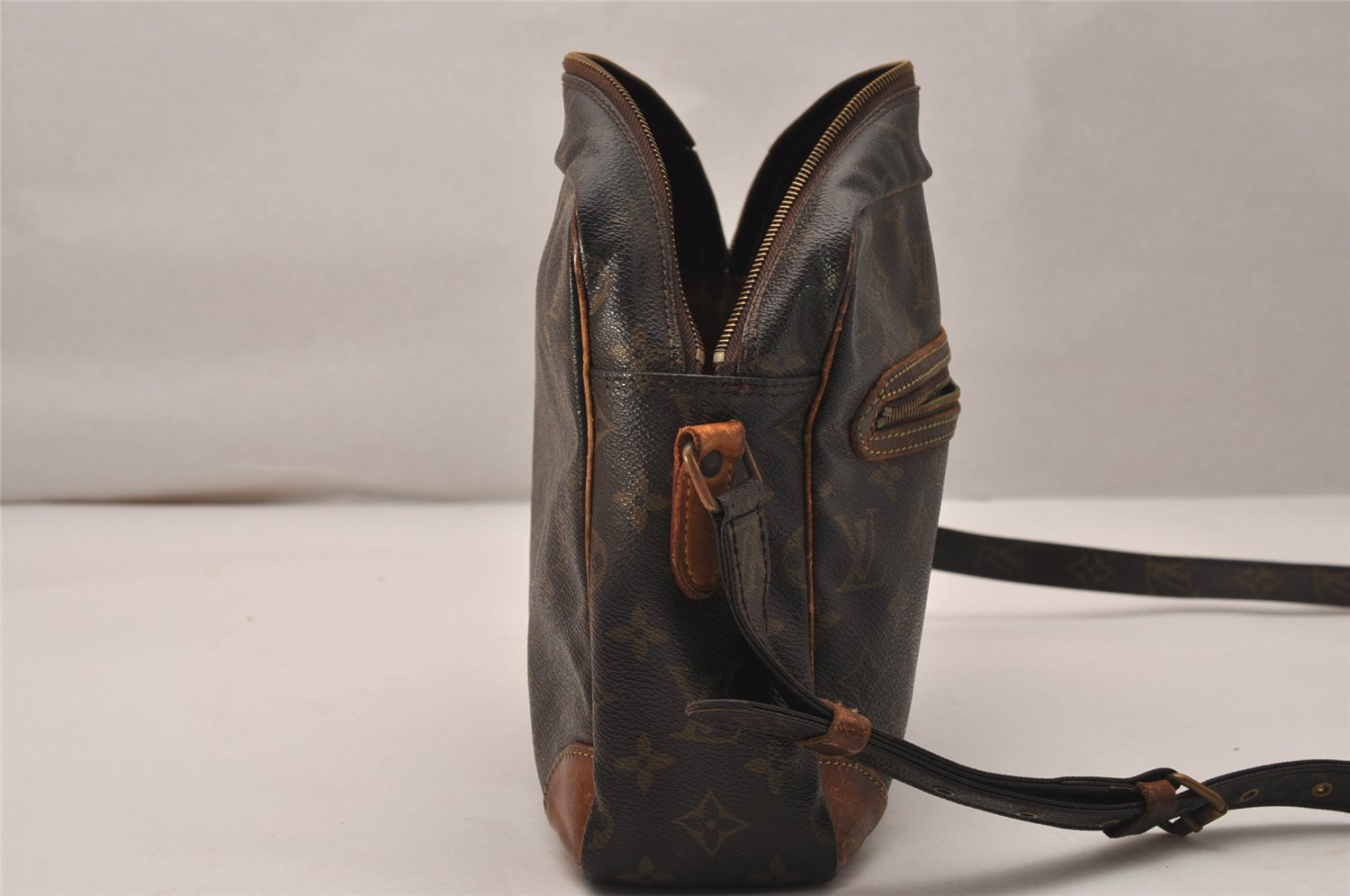 Authentic Louis Vuitton Monogram Potomac Shoulder Cross Bag M45285 LV Junk 7401J