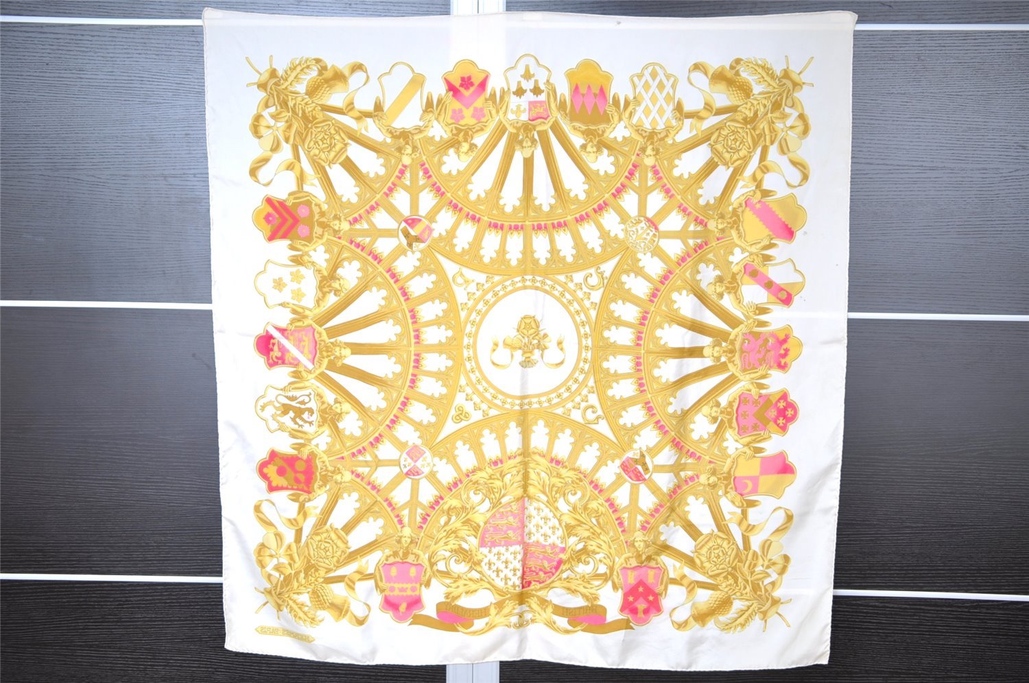 Authentic HERMES Carre 90 Scarf 