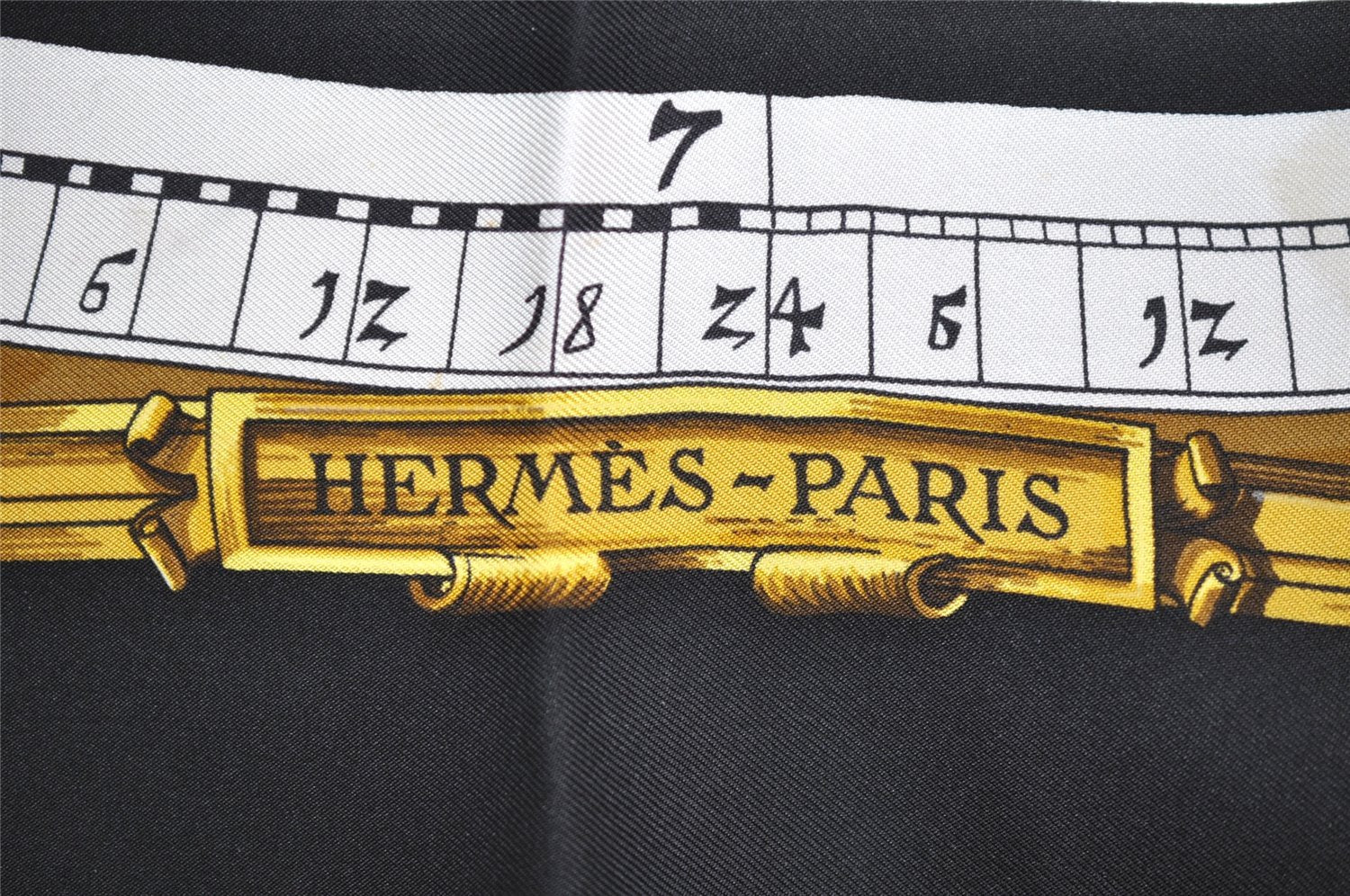 Authentic HERMES Carre 90 Scarf 