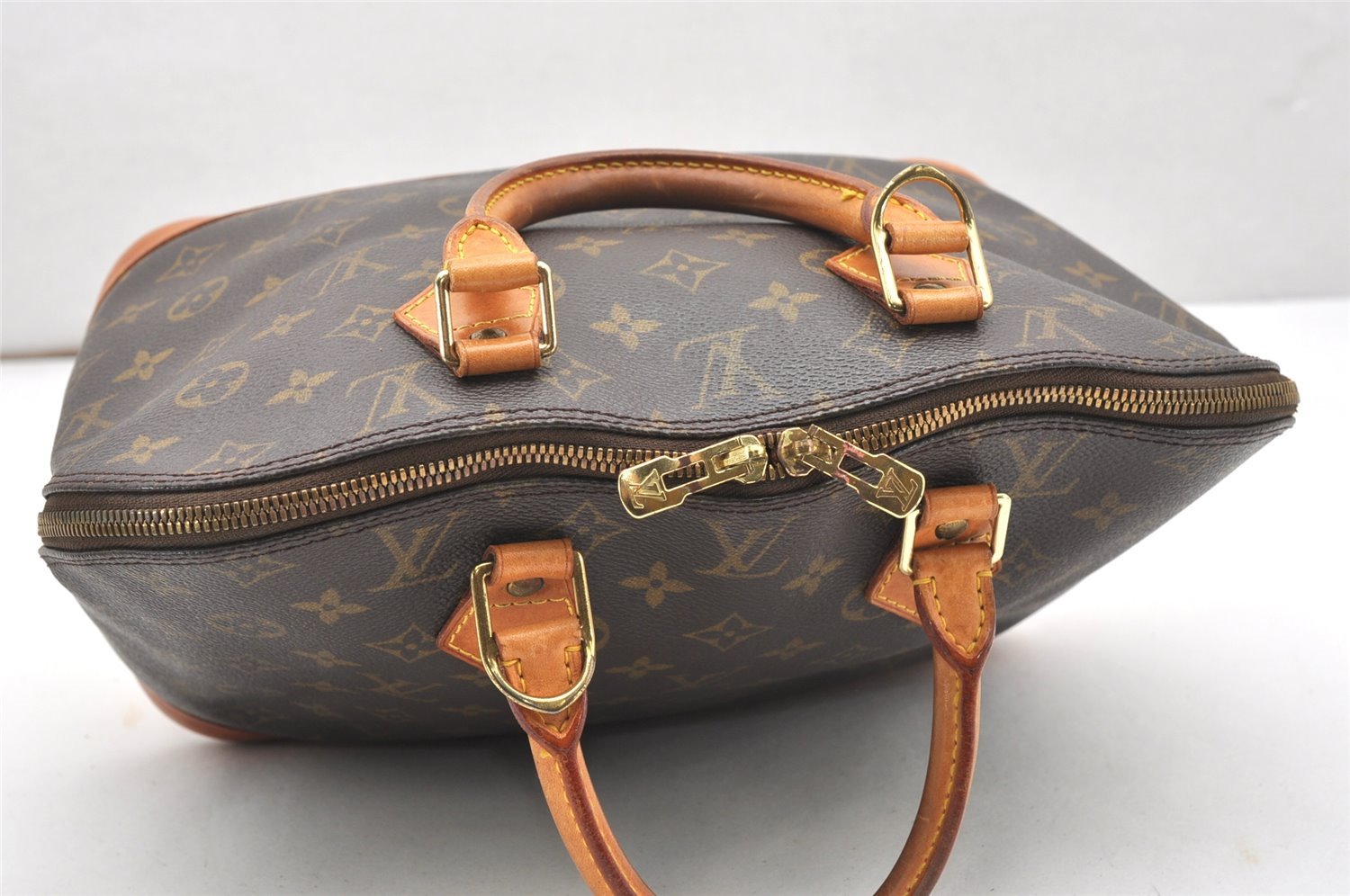 Authentic Louis Vuitton Monogram Alma Hand Bag Purse M51130 LV 7421K