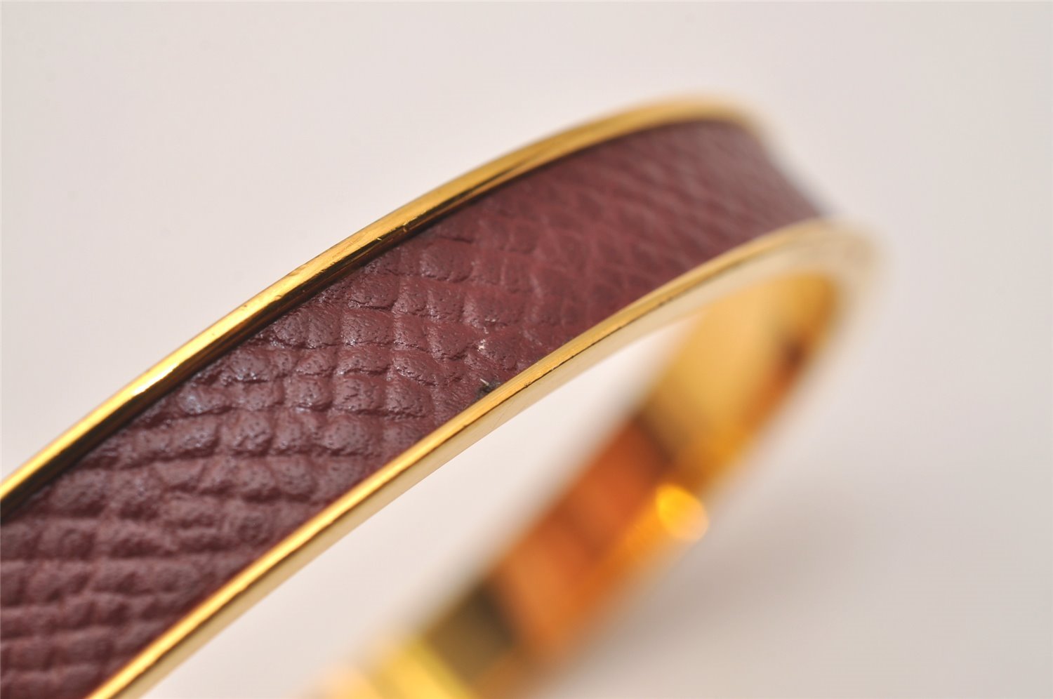 Authentic HERMES Kelly Cadena Bangle Bracelet Gold Bordeaux 7426J