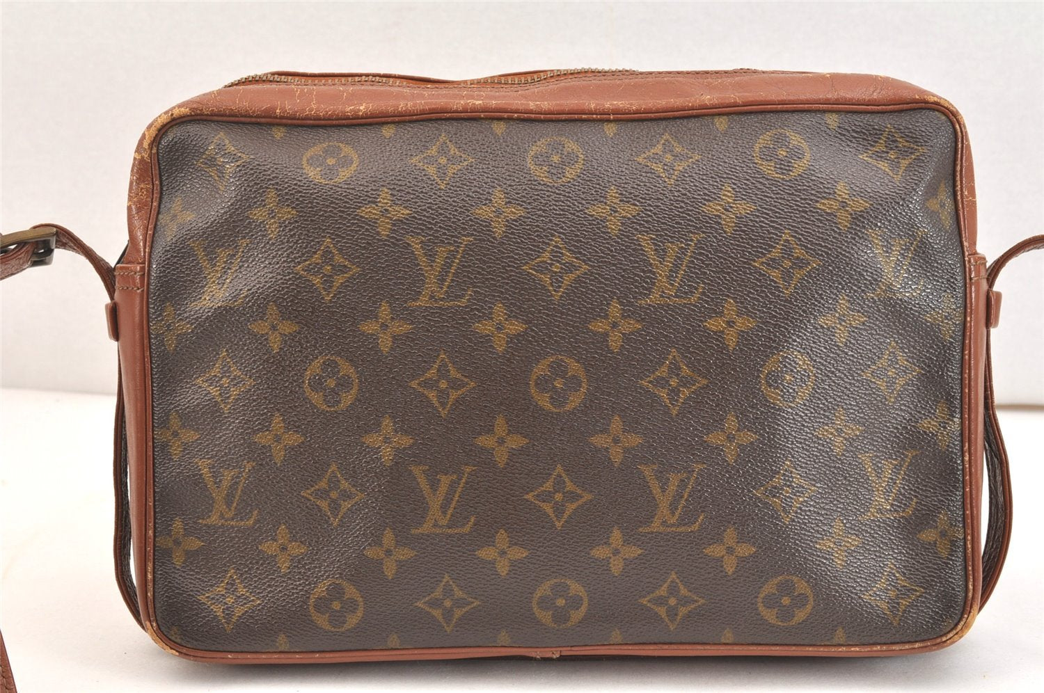 Authentic Louis Vuitton Monogram Sac Bandouliere 30 Shoulder Bag Old Model 7427K