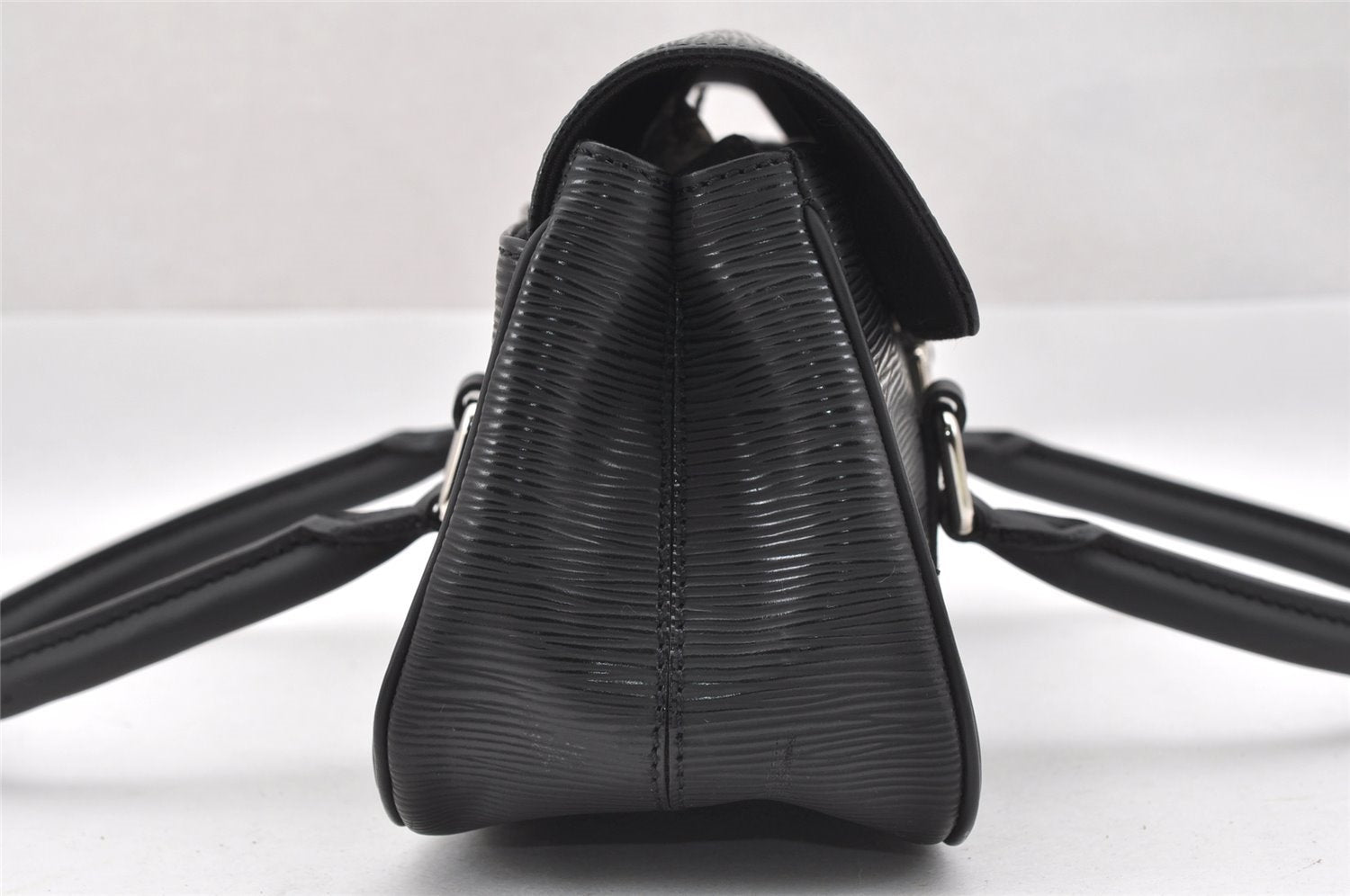 Authentic Louis Vuitton Epi Segur PM Hand Bag Black M58822 LV 7428I