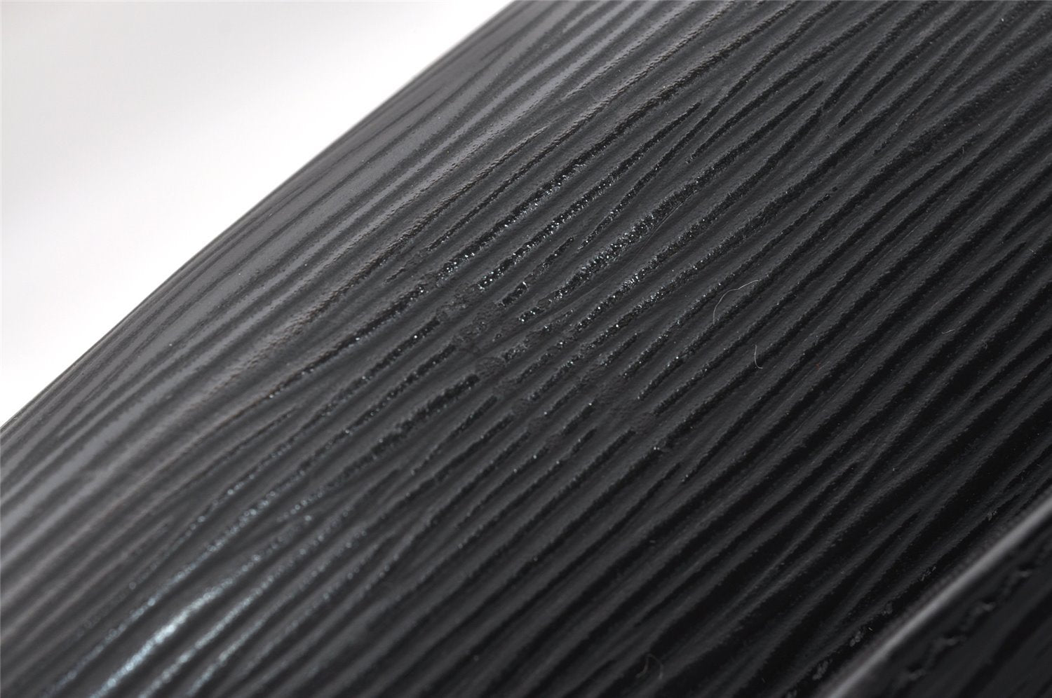 Authentic Louis Vuitton Epi Segur PM Hand Bag Black M58822 LV 7428I