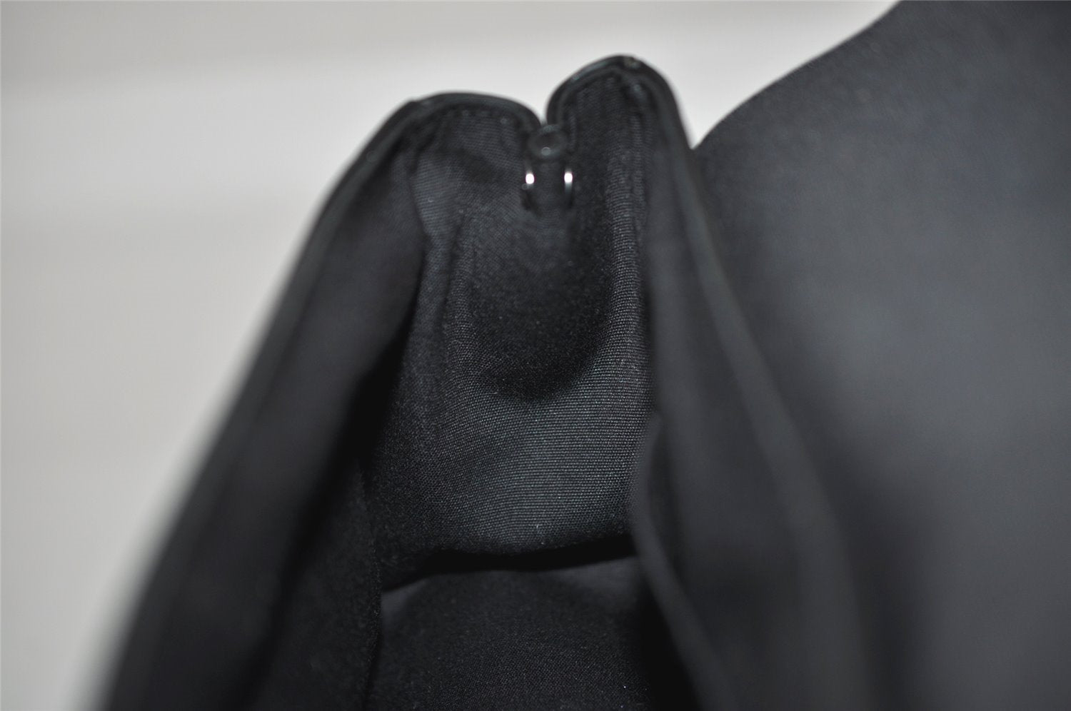 Authentic Louis Vuitton Epi Segur PM Hand Bag Black M58822 LV 7428I