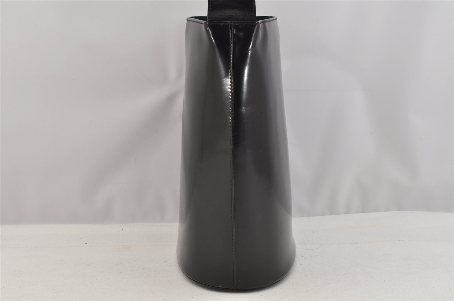 Authentic GUCCI Vintage Shoulder Hand Bag Purse Leather Black 7429I