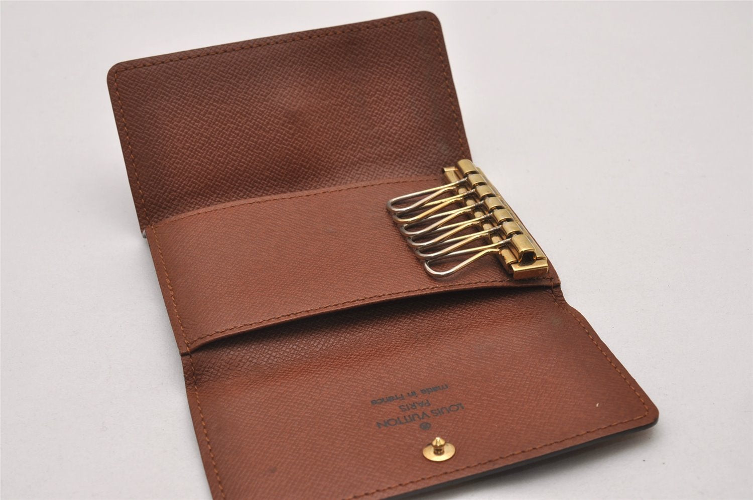 Authentic Louis Vuitton Monogram Multicles 6 Six Hooks Key Case M62630 LV 7431I