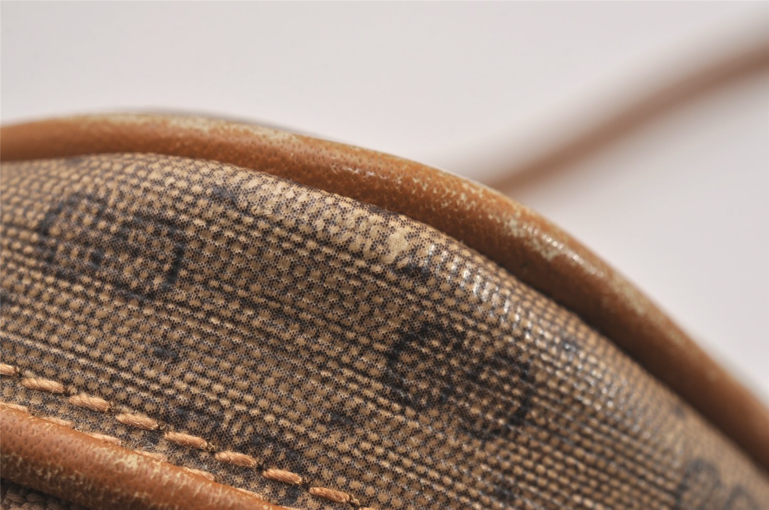 Authentic GUCCI Micro GG PVC Leather Shoulder Cross Body Bag Purse Brown  7431J