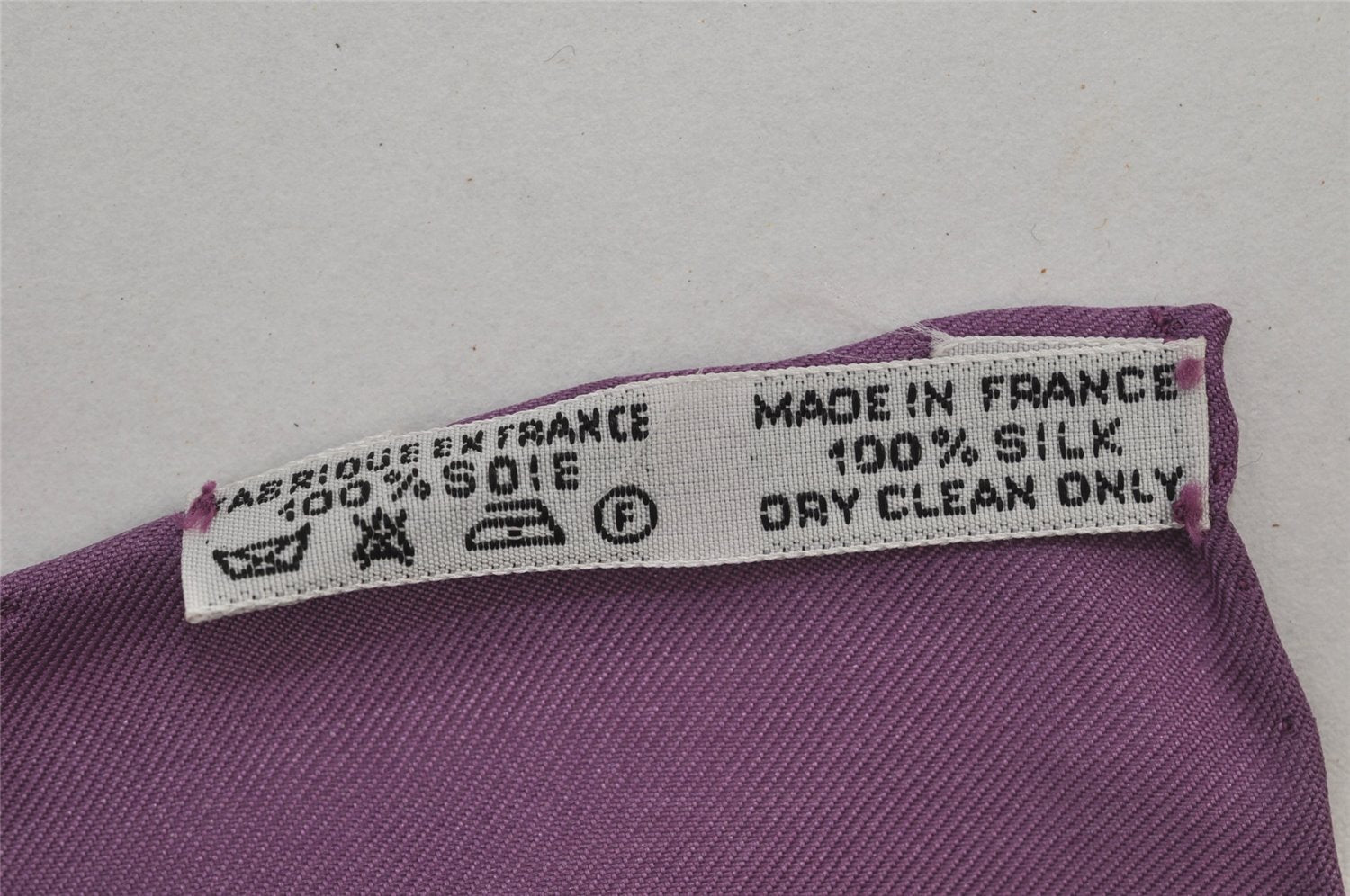 Authentic HERMES Carre 90 Scarf 