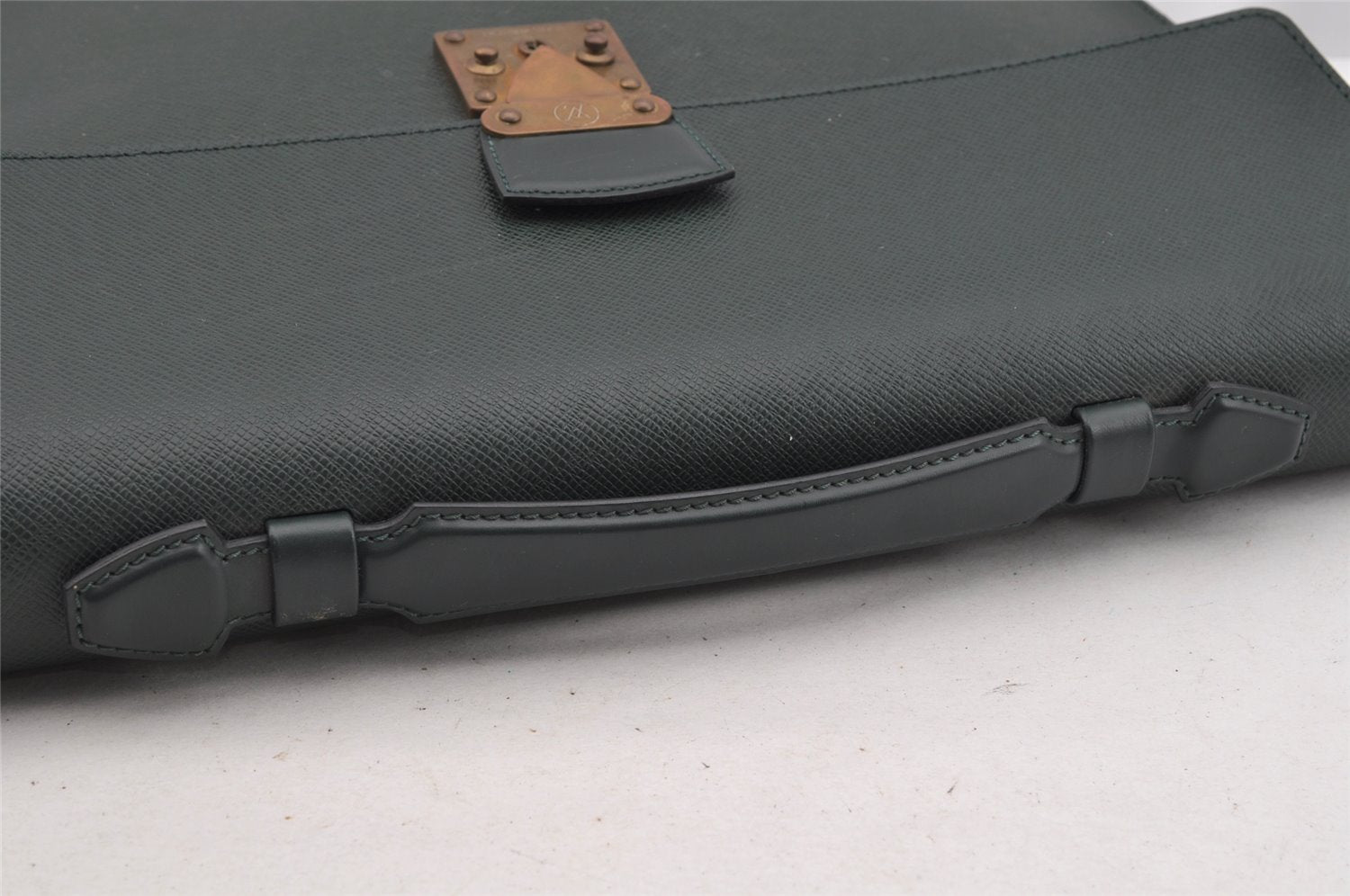 Authentic Louis Vuitton Taiga Serviette Kourad Briefcase Green M30074 LV 7453I