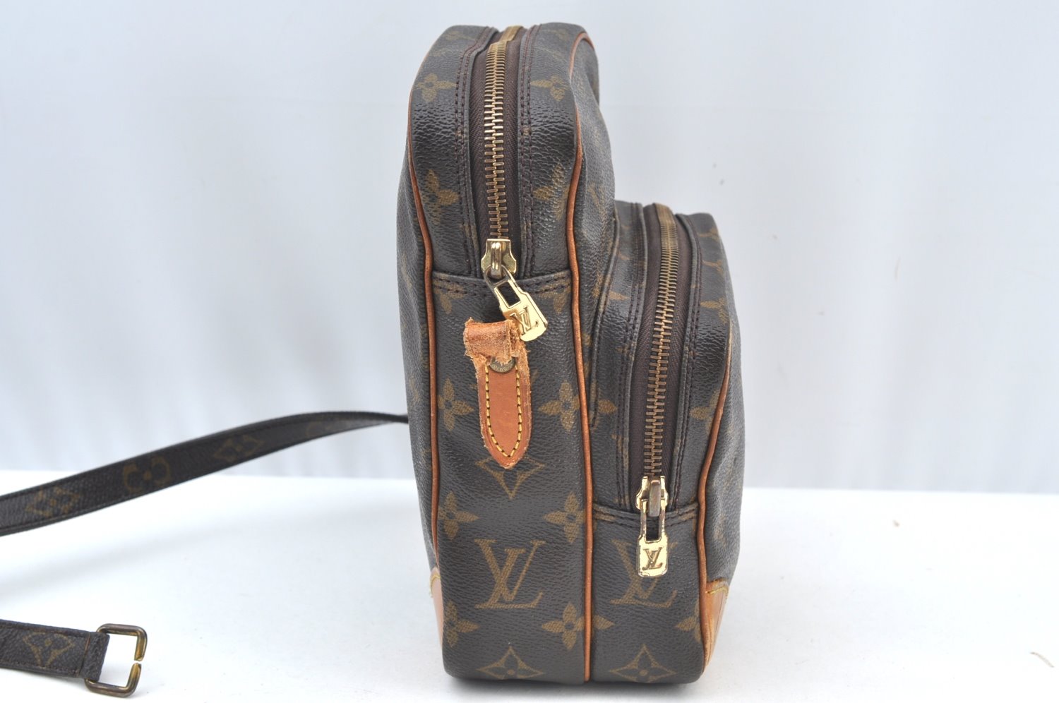 Auth Louis Vuitton Monogram Amazone Shoulder Cross Body Bag M45236 Junk 7454F
