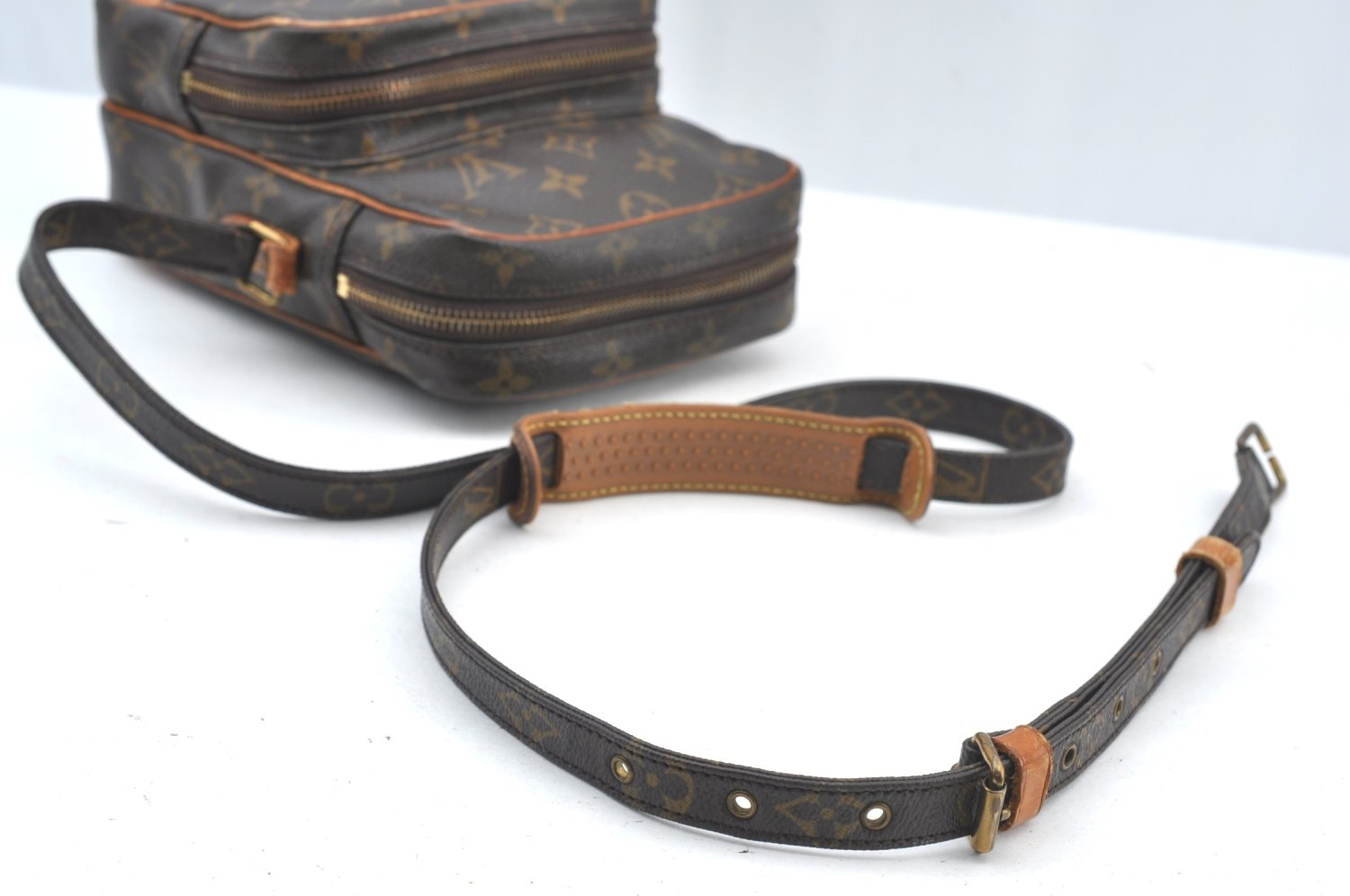 Auth Louis Vuitton Monogram Amazone Shoulder Cross Body Bag M45236 Junk 7454F