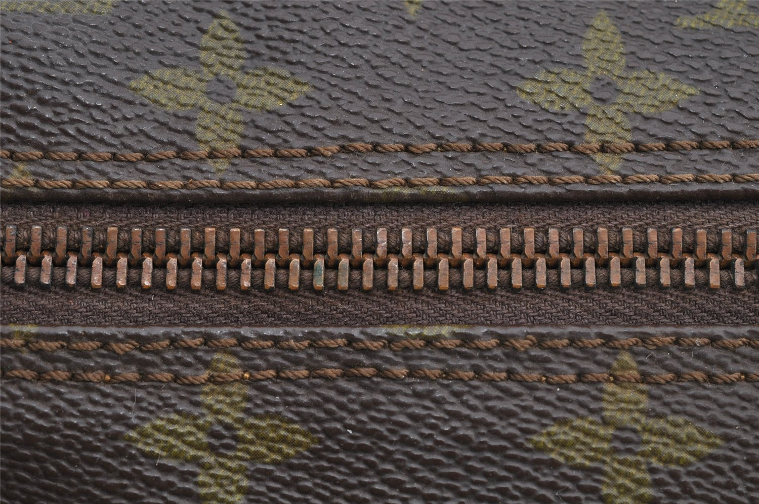 Authentic Louis Vuitton Monogram Papillon 30 Hand Bag Old Model LV 7462I