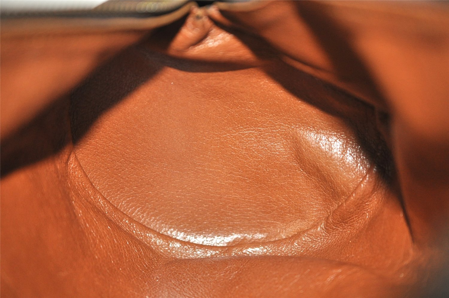 Authentic Louis Vuitton Monogram Papillon 30 Hand Bag Old Model LV 7462I