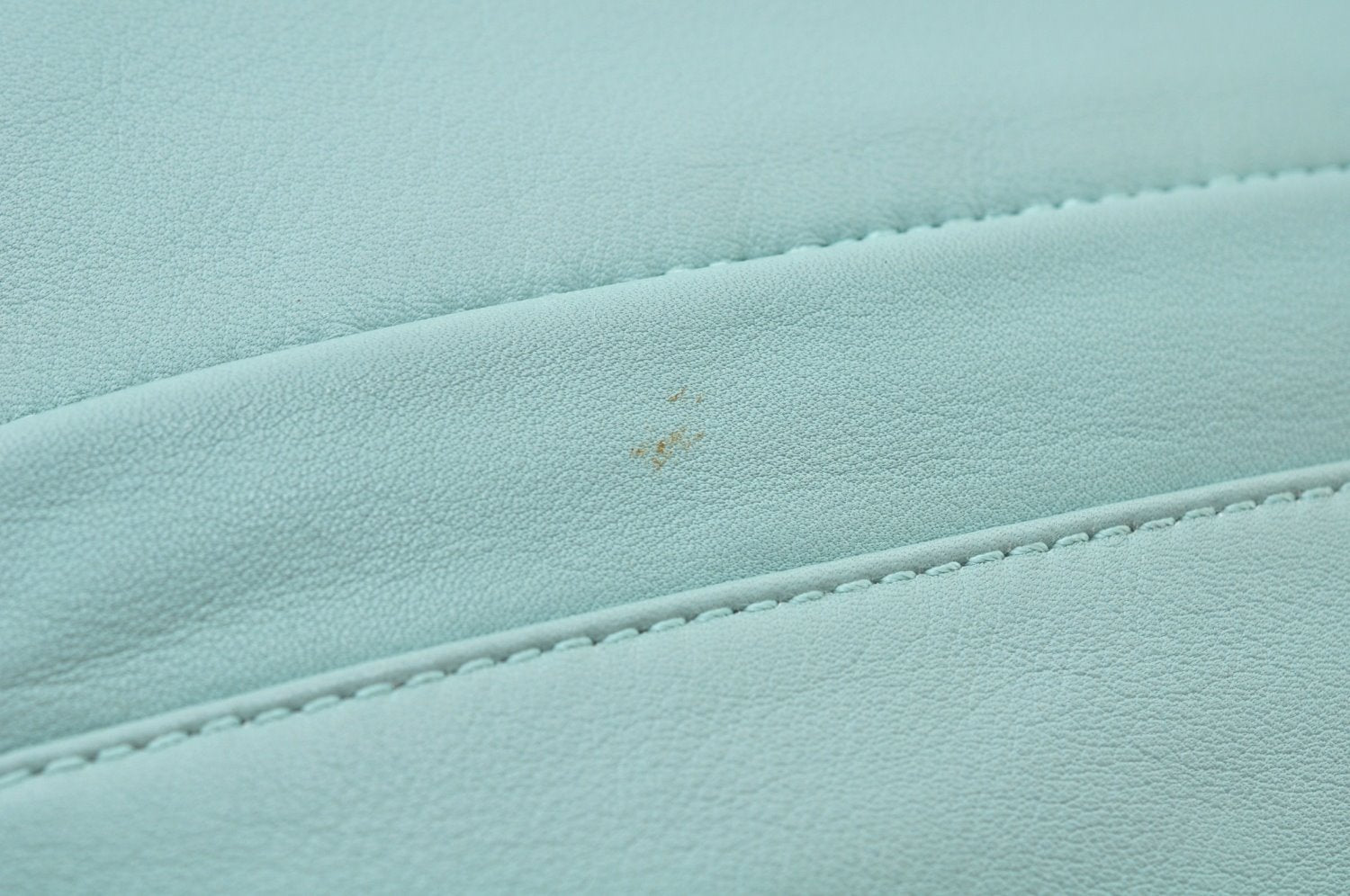 Authentic Salvatore Ferragamo Shoulder Drawstring Bag Leather Light Blue 7474I