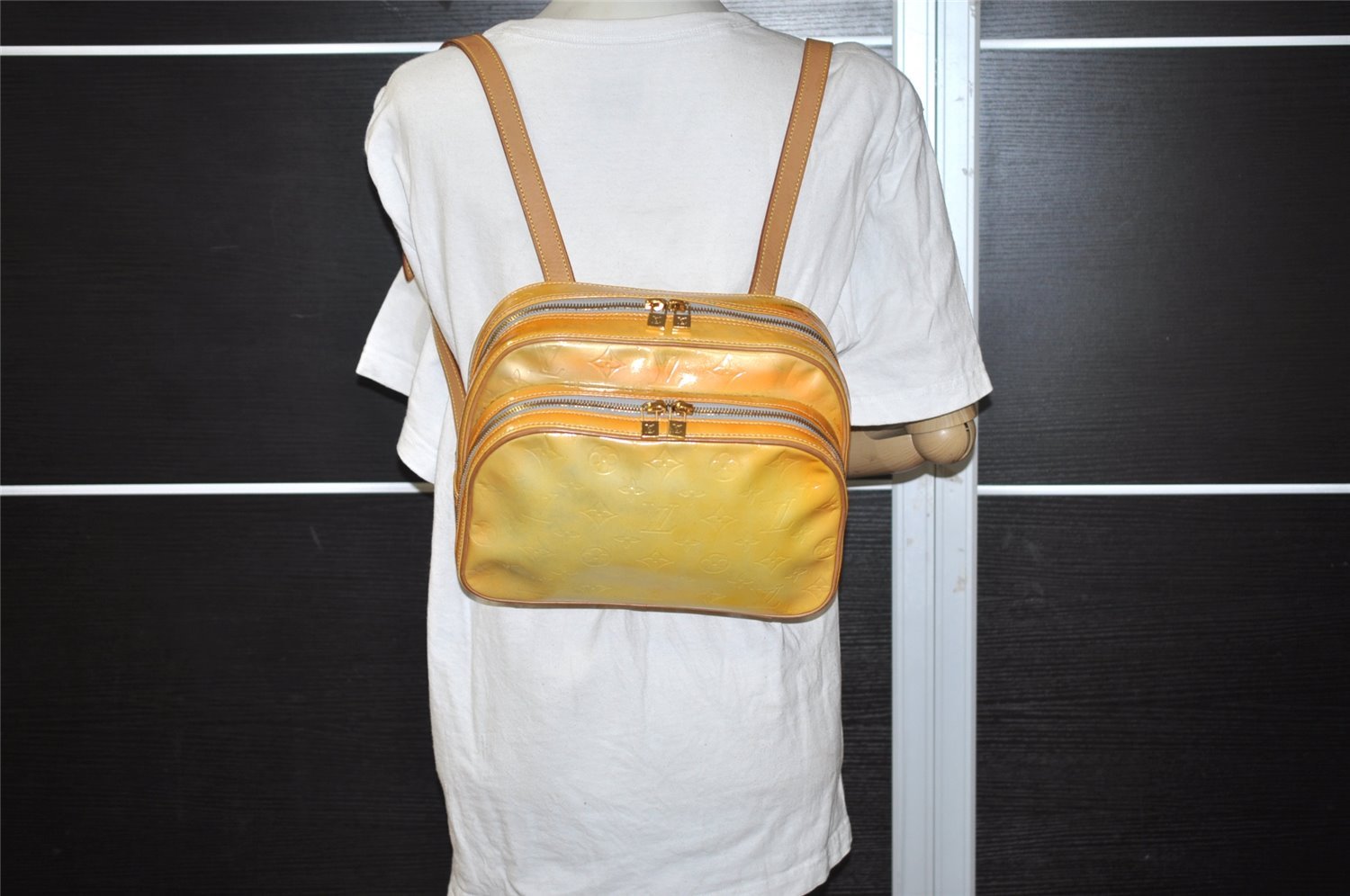 Authentic Louis Vuitton Vernis Murray Backpack Yellow M91038 LV 7476I