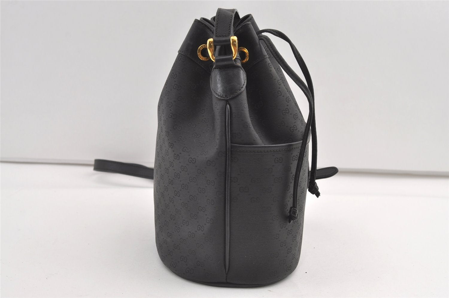 Authentic GUCCI Micro GG PVC Leather Shoulder Drawstring Bag Black Junk 7476J
