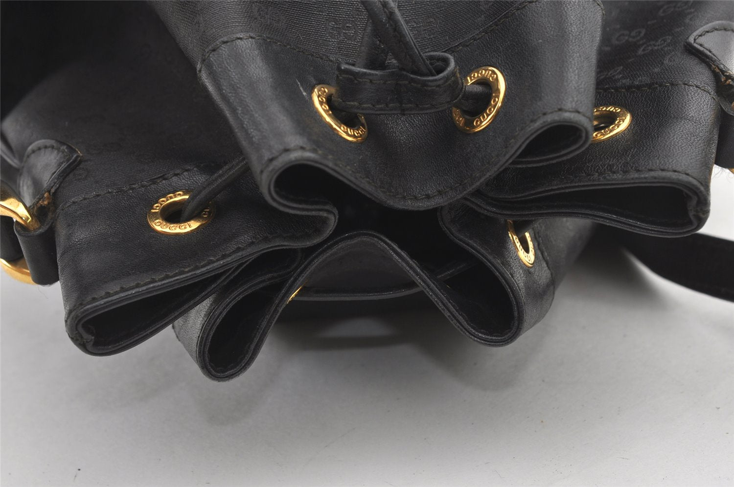 Authentic GUCCI Micro GG PVC Leather Shoulder Drawstring Bag Black Junk 7476J