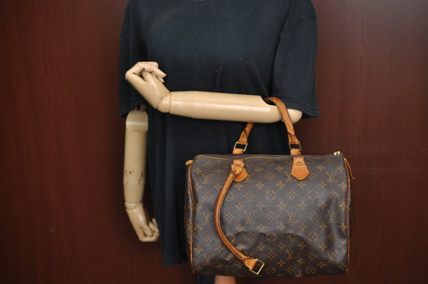 Authentic Louis Vuitton Monogram Speedy 30 Hand Boston Bag M41526 LV Junk 7480G