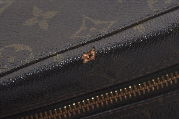 Auth Louis Vuitton Monogram Trousse Toilette 28 Clutch Hand Bag M47522 LV 7486I