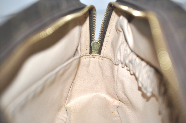 Auth Louis Vuitton Monogram Trousse Toilette 28 Clutch Hand Bag M47522 LV 7486I