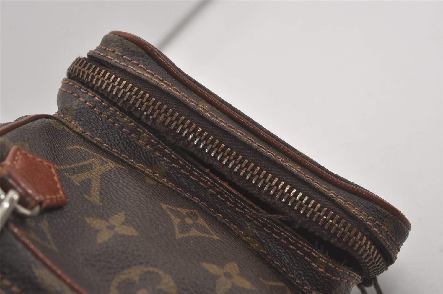 Authentic Louis Vuitton Monogram Amazone Shoulder Cross Bag Old Model Junk 7489I