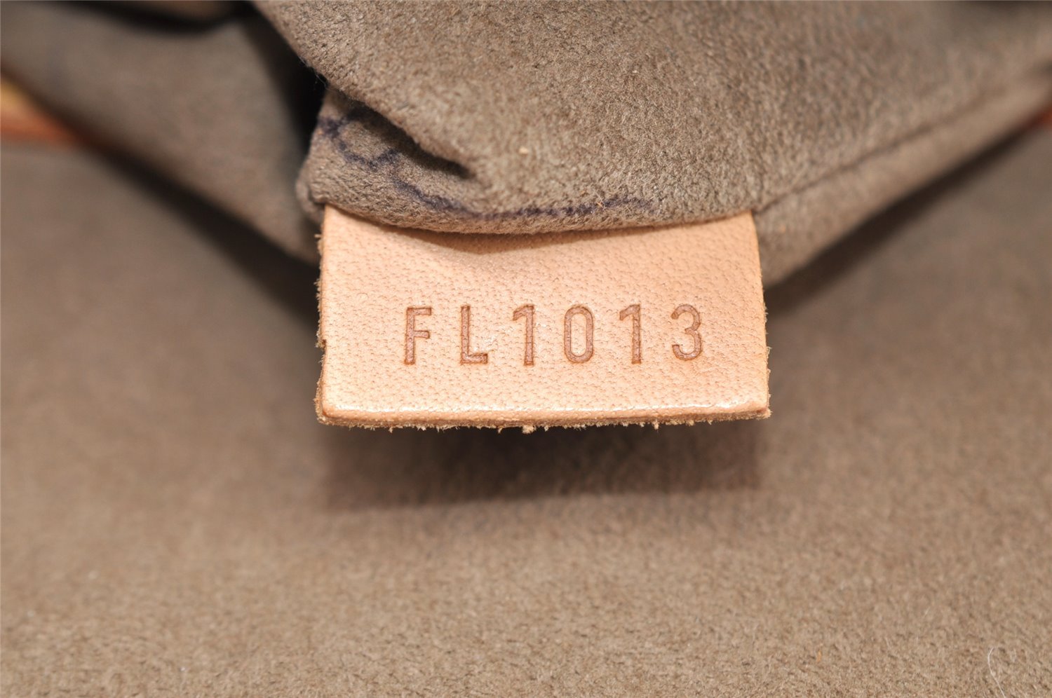 Auth Louis Vuitton Monogram Multicolor Alma PM Black Hand Bag M92646 LV 7495I