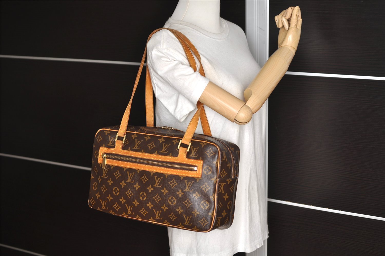 Authentic Louis Vuitton Monogram Cite GM Shoulder Bag M51181 LV 7507I