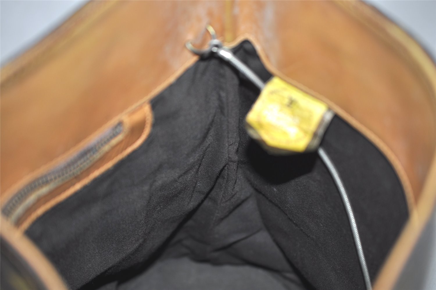 Authentic Louis Vuitton Monogram Bucket GM Shoulder Bag T42236 USA Model 7511I